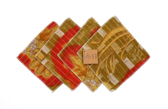 Set of 4 coasters 18x18 cm in beige and red patchwork look with flower and leaf pattern and contrast stitching (coasters)