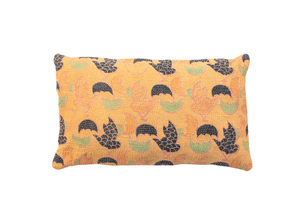 Sari pillowcase 30x50 in sand beige and warm orange with golden paisley ornaments, Indian boho and vintage upcycled sari pillow (unique pillow)