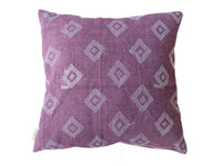 Purple sari pillowcase 50x50 with white bohemian patterns and diamond fields - Indian vintage sari pillow in colorful ethnic style
